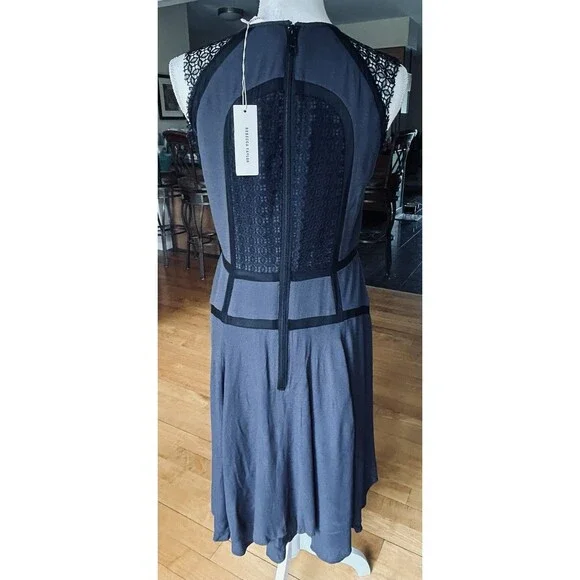 Elegant Rebecca Taylor NWT size 4 Navy Rayon Silk Dress Retail $395 - Picture 5 of 12